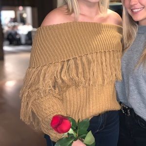 TOBI off the shoulder fringe top ONLY WORN ONCE